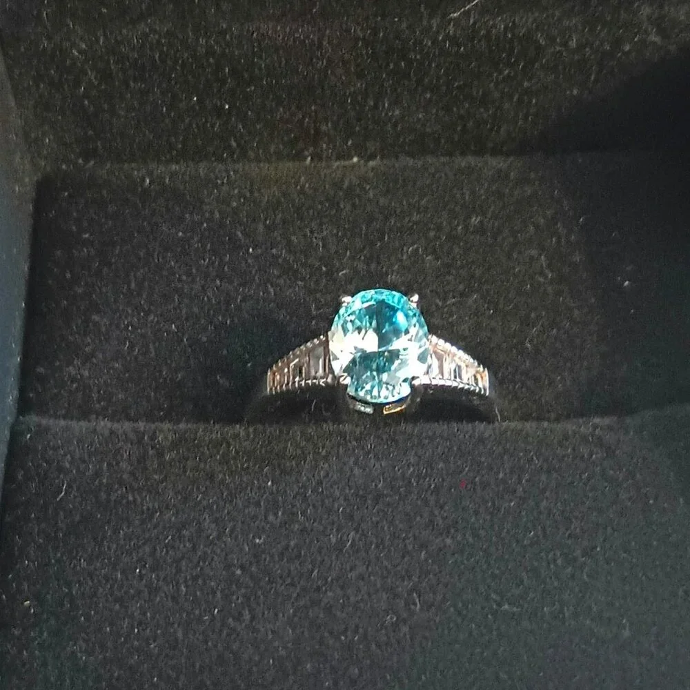 IBB 925 Light Blue Ring 7 Sterling Silver Solitaire with Clear Baguettes